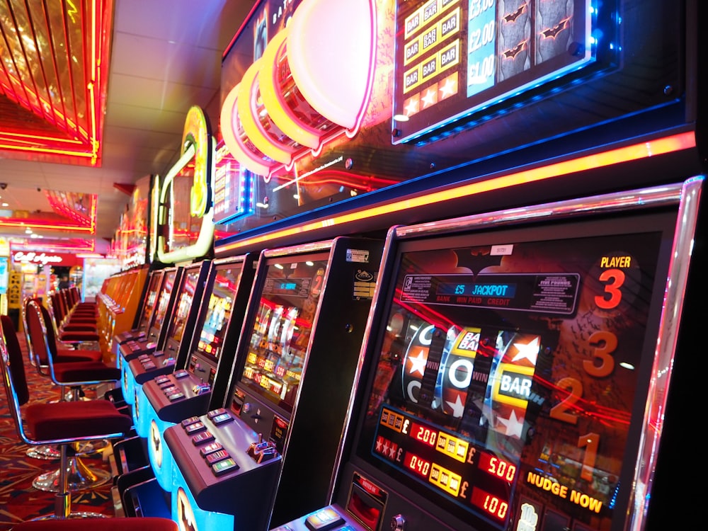 Ruang mesin slot yang terang benderang